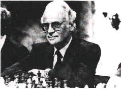 Kishon beim Schachspiel